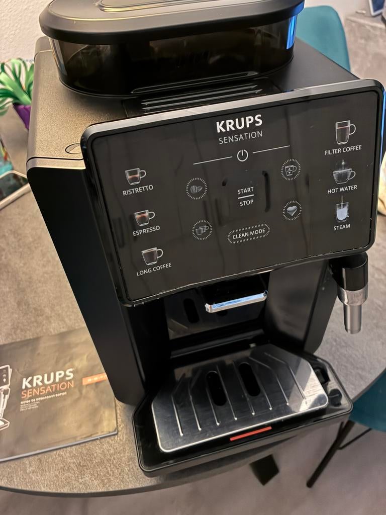 Krups sensation EA 910 volautomatische bonenmachine, Ophalen of Verzenden, Zo goed als nieuw, Koffiemachine