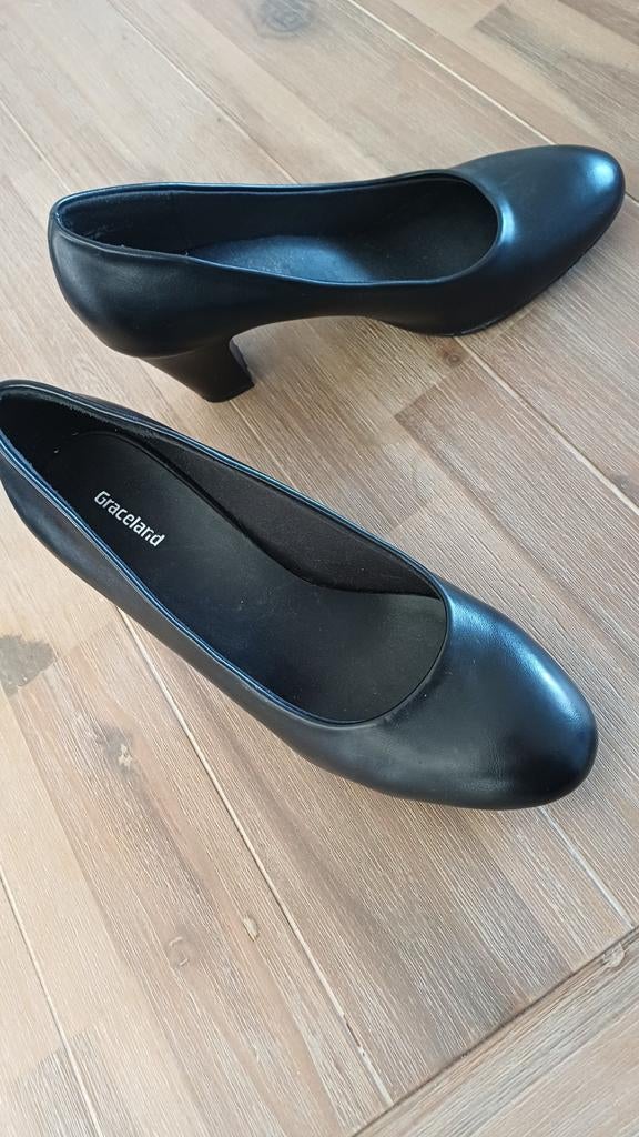 Pumps  maat 39, Zwart, Ophalen of Verzenden, Zo goed als nieuw, Graceland
