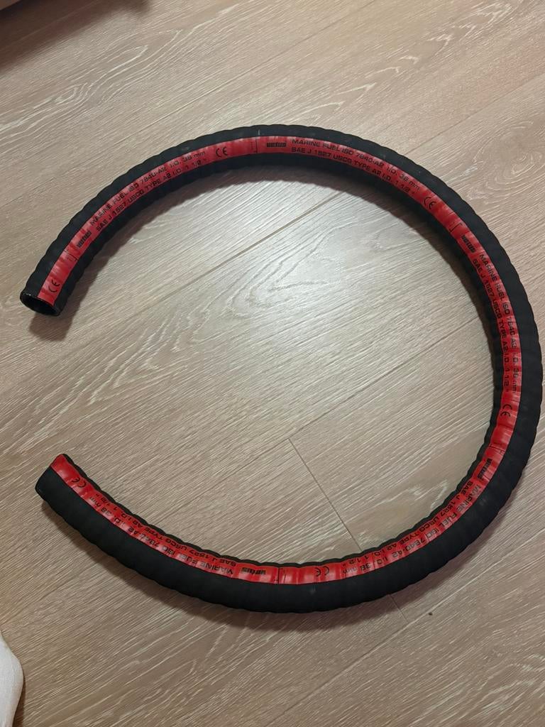 Te koop 38 mm vetus brandstofslang, Watersport en Boten, Accessoires en Onderhoud, Ophalen of Verzenden, Nieuw, Motor en Techniek