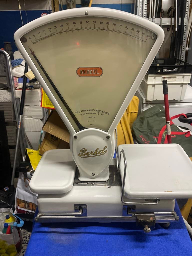 Vintage Berkel weegschaal, Ophalen