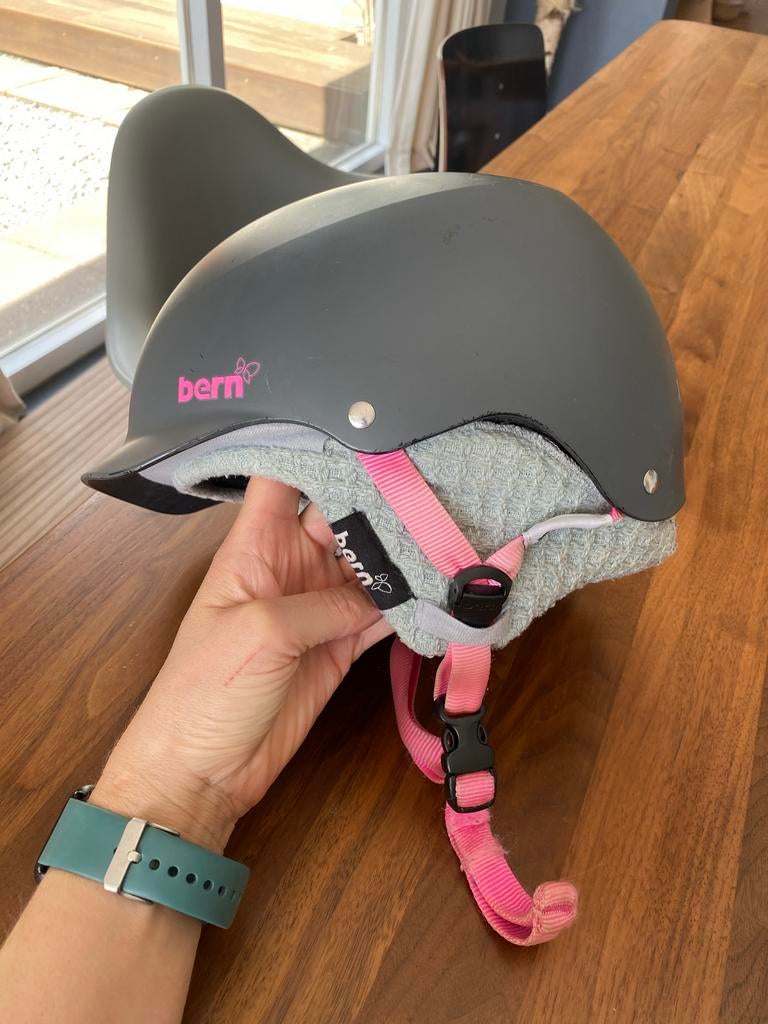 Bern dames snowboard helm maat S, Sport en Fitness, Snowboarden, Ophalen of Verzenden, Gebruikt, Helm of Bescherming