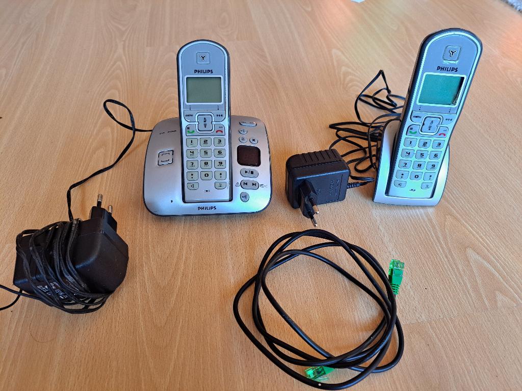Philips DECT telefoon CD235, Ophalen of Verzenden, Gebruikt, 2 handsets