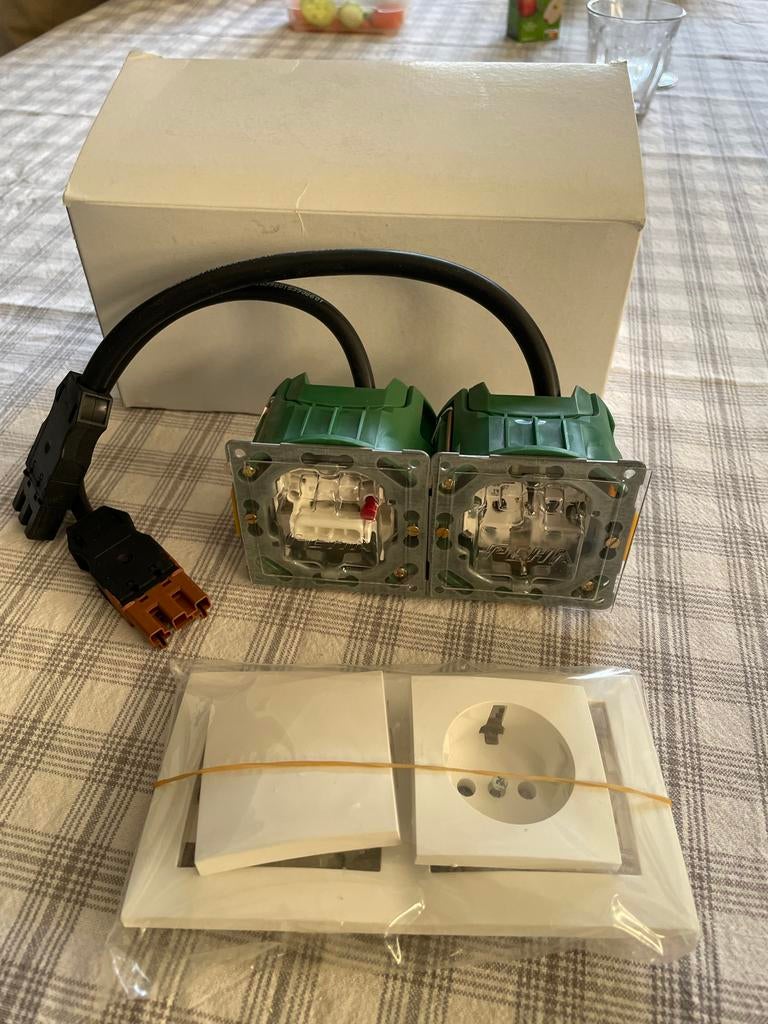 Nieuw Honeywell PEHA Stekkerdoos-Schalterset met WAGO, Ophalen of Verzenden, Nieuw, Stopcontact