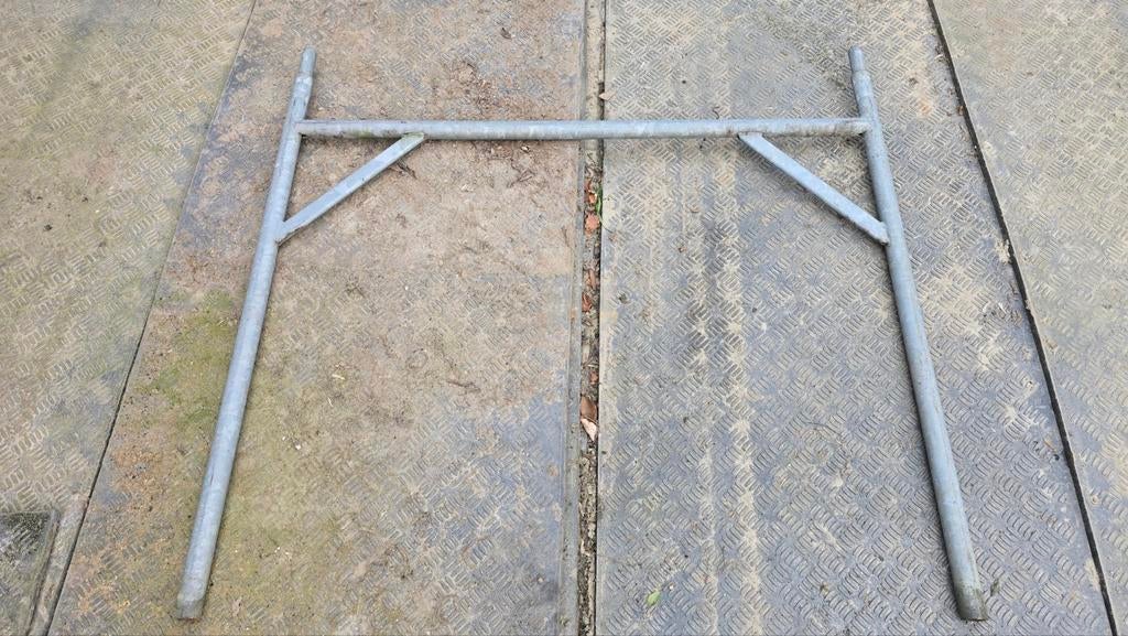 Steigerbokken / Staanders 160B x 150H, Ophalen of Verzenden, Gebruikt, Overige typen, Minder dan 2 meter