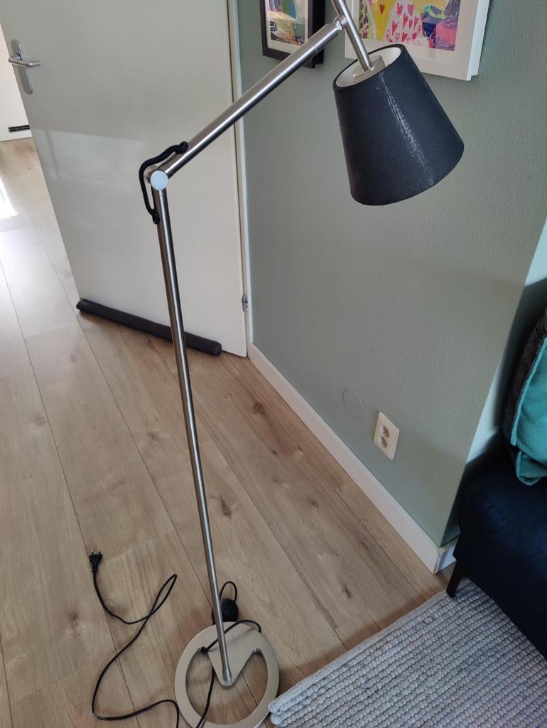 IKEA staande lamp/leeslamp met antracieten kap, Ophalen, Gebruikt, Metaal, 100 tot 150 cm