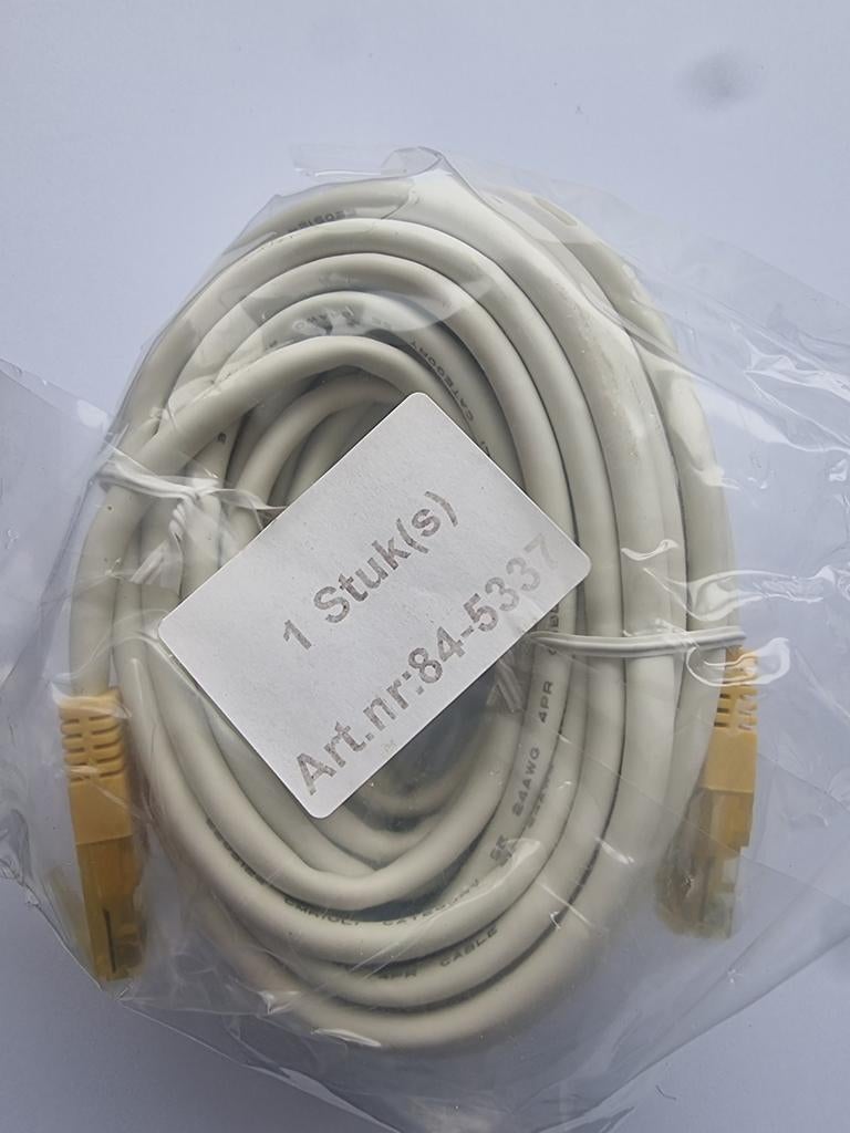 Nieuwe Cat 5e Netwerkkabel  ca8- 10 Meter, Ophalen of Verzenden, Nieuw