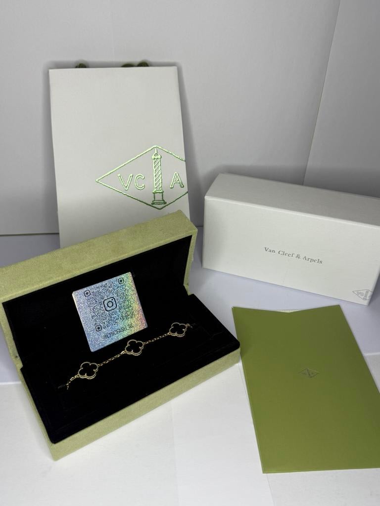 Van Cleef & Arpels - Alhambra  Armband, Sieraden, Tassen en Uiterlijk, Portemonnees, Zo goed als nieuw, Zwart, Ophalen of Verzenden