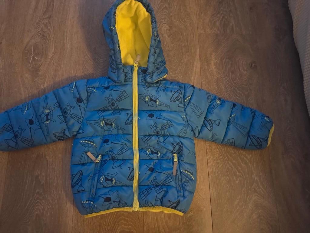 Kinderjas: maat 98, Ophalen, Zo goed als nieuw, Maat 98