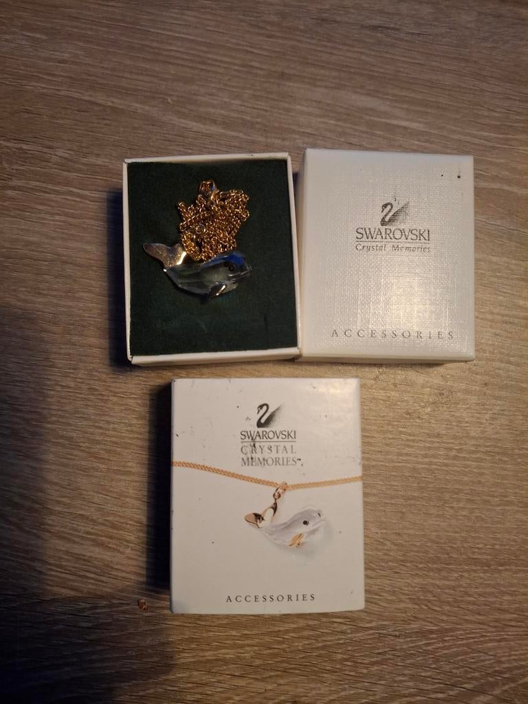 Swarovski kettinkje met dolfijn, Verzamelen, Swarovski, Ophalen of Verzenden, Gebruikt, Sieraad of Horloge