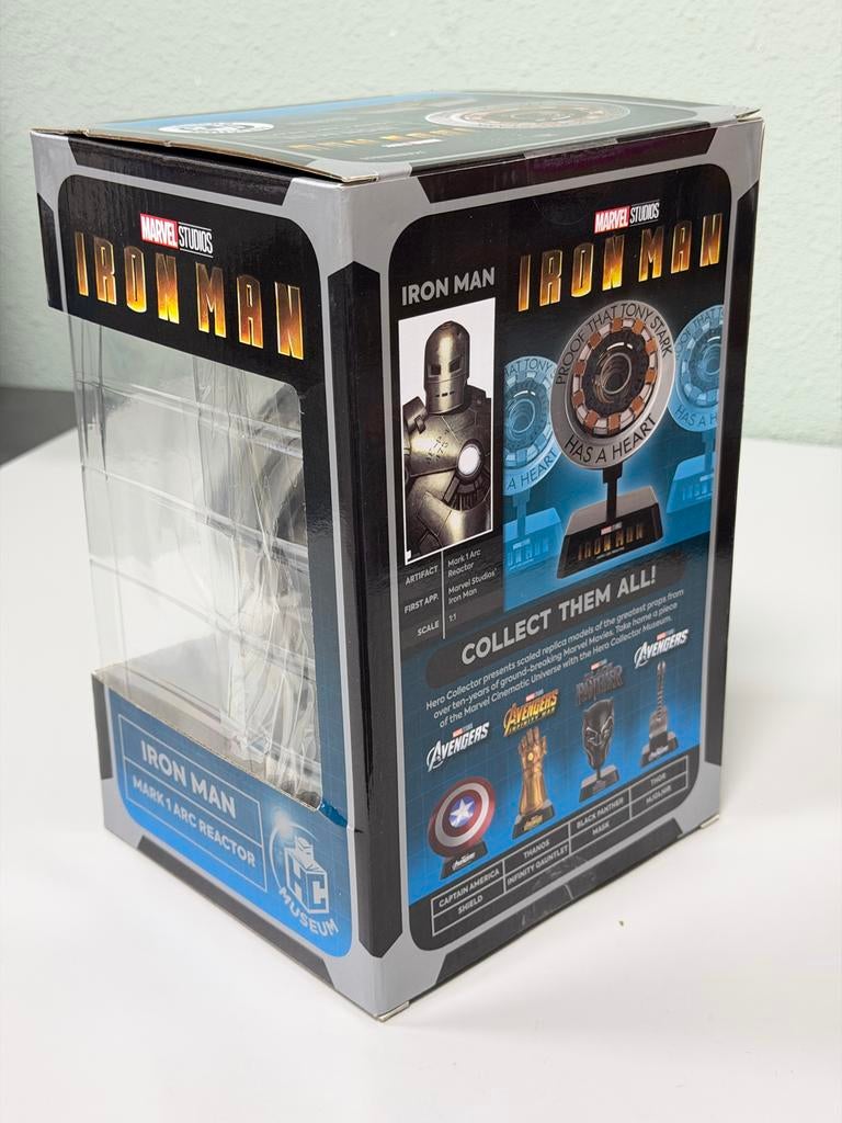 Iron Man - Arc Reactor Replica Marvel Museum Nieuw collector, Beeldje, Replica of Model, Nieuw, Ophalen of Verzenden, H