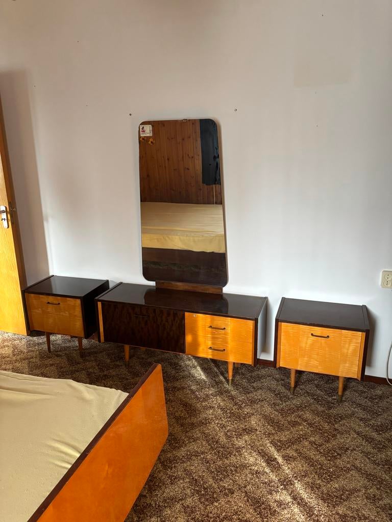 Vintage Slaapkamer Set (kast, bed, nachtkastje, kaptafel), Ophalen, Gebruikt, Tweepersoons