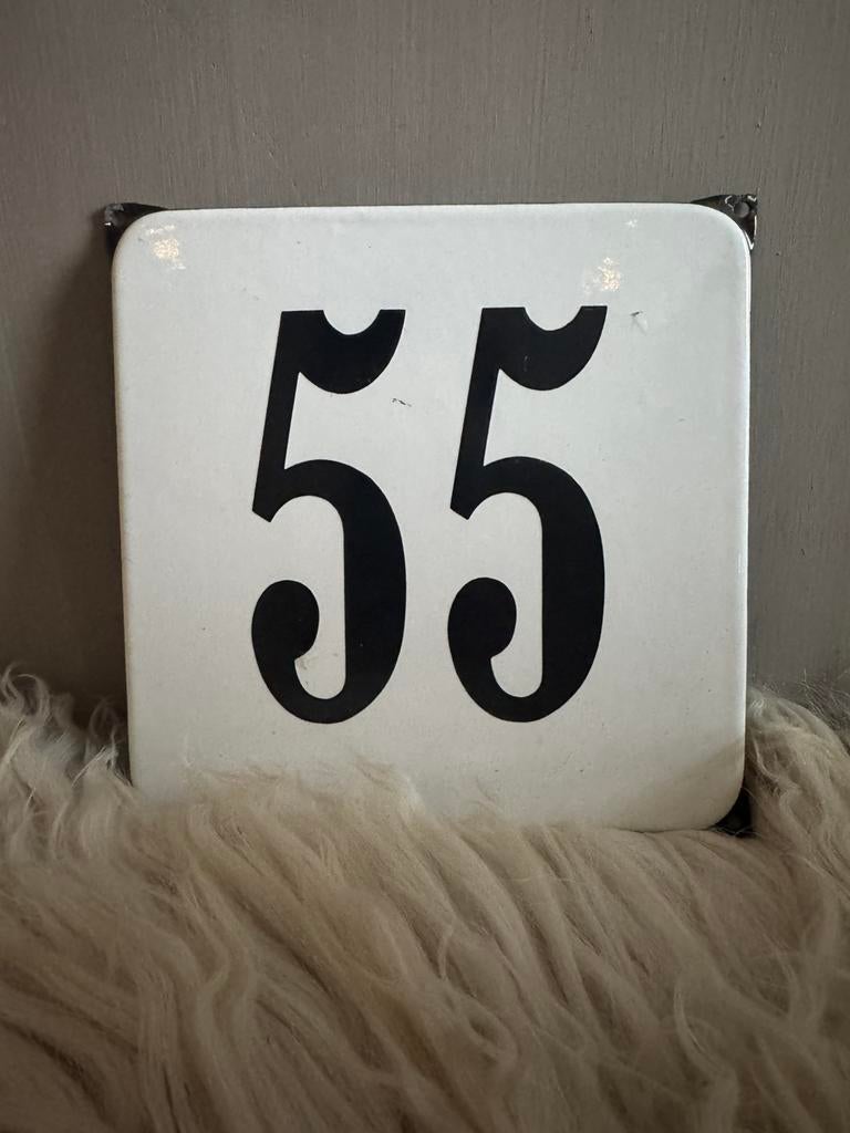 Huisnummer nummerbord 55 emaille, Antiek en Kunst, Ophalen of Verzenden