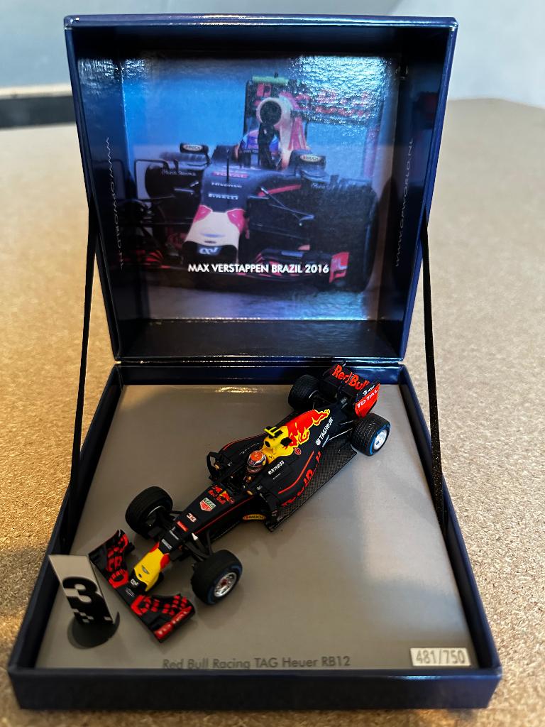 Max Verstappen 3e plaats Brazilie Spark, Hobby en Vrije tijd, Modelauto's | 1:43, Ophalen of Verzenden, Zo goed als nieuw, Auto