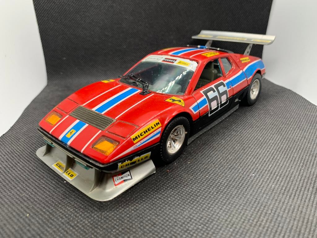 Bburago Ferrari 512 BB 1:24, Ophalen of Verzenden, Zo goed als nieuw, Bburago