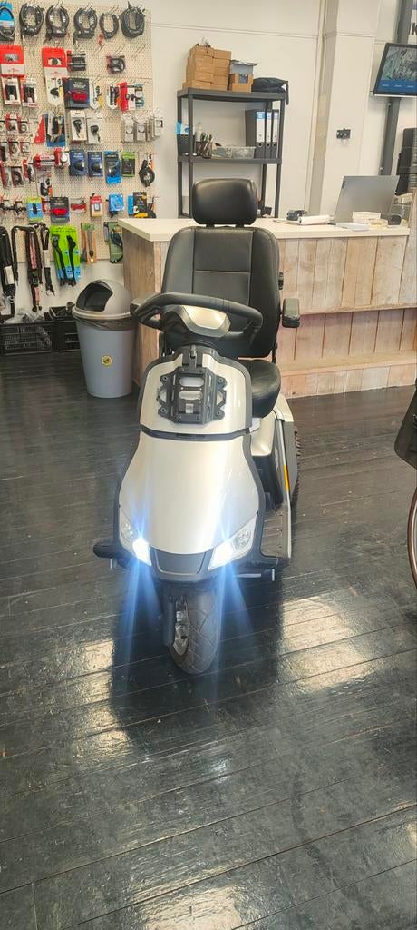Scootmobiel Zolar met Nieuwe Accu en Lader 1jaar Garantie, Ophalen of Verzenden, 46 km of meer, 16 km/u of meer