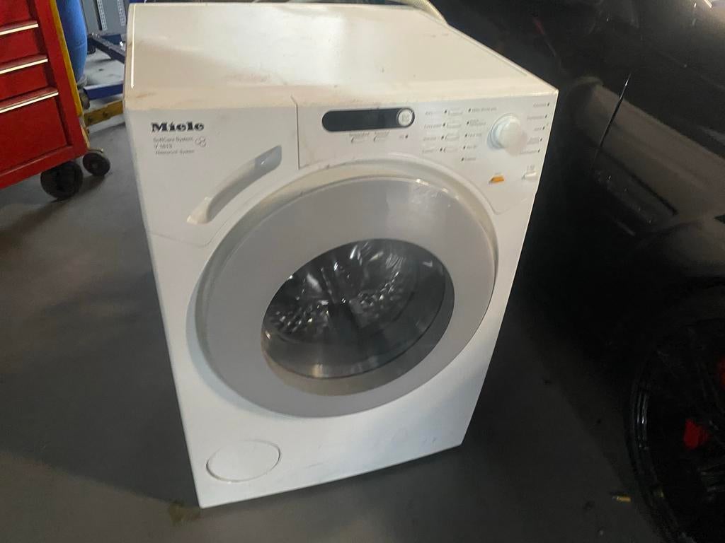 Miele Wasmachine Softcare V1813- Goed Onderhouden, Ophalen, Gebruikt, Handwasprogramma, Voorlader
