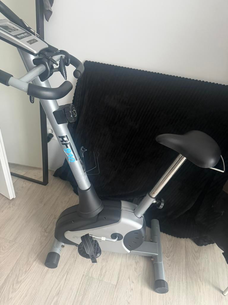 Hometrainer te koop - Rambler Fitness, Sport en Fitness, Ophalen, Gebruikt, Metaal, Benen