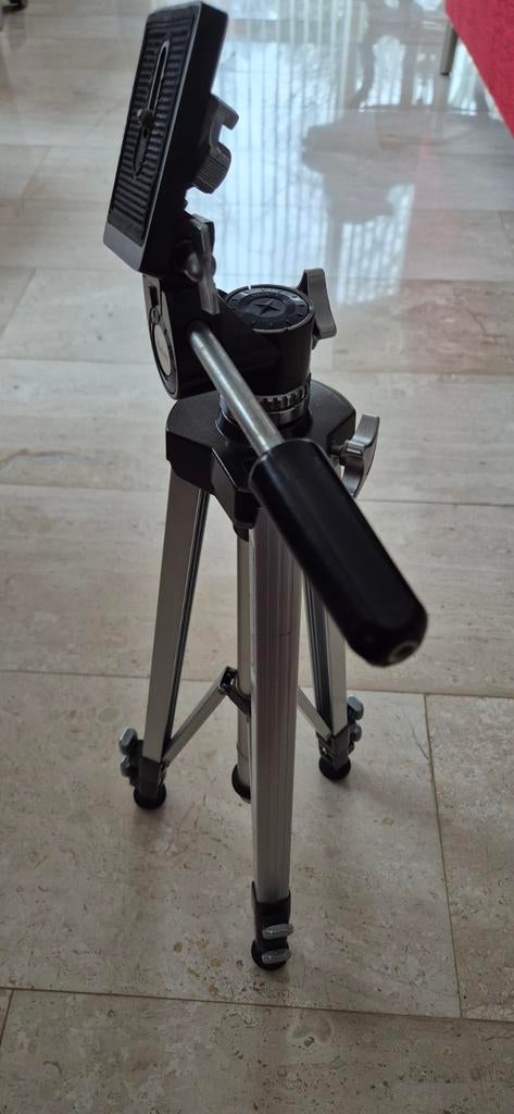 Statief merk kenlock, Ophalen, Zo goed als nieuw, Minder dan 150 cm, Driepoot