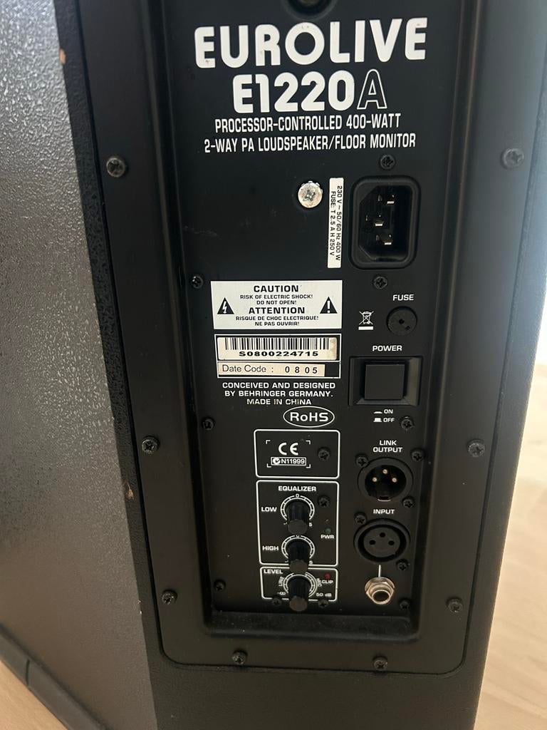 Behringer Eurolive E1220A, Ophalen, Minder dan 500 watt