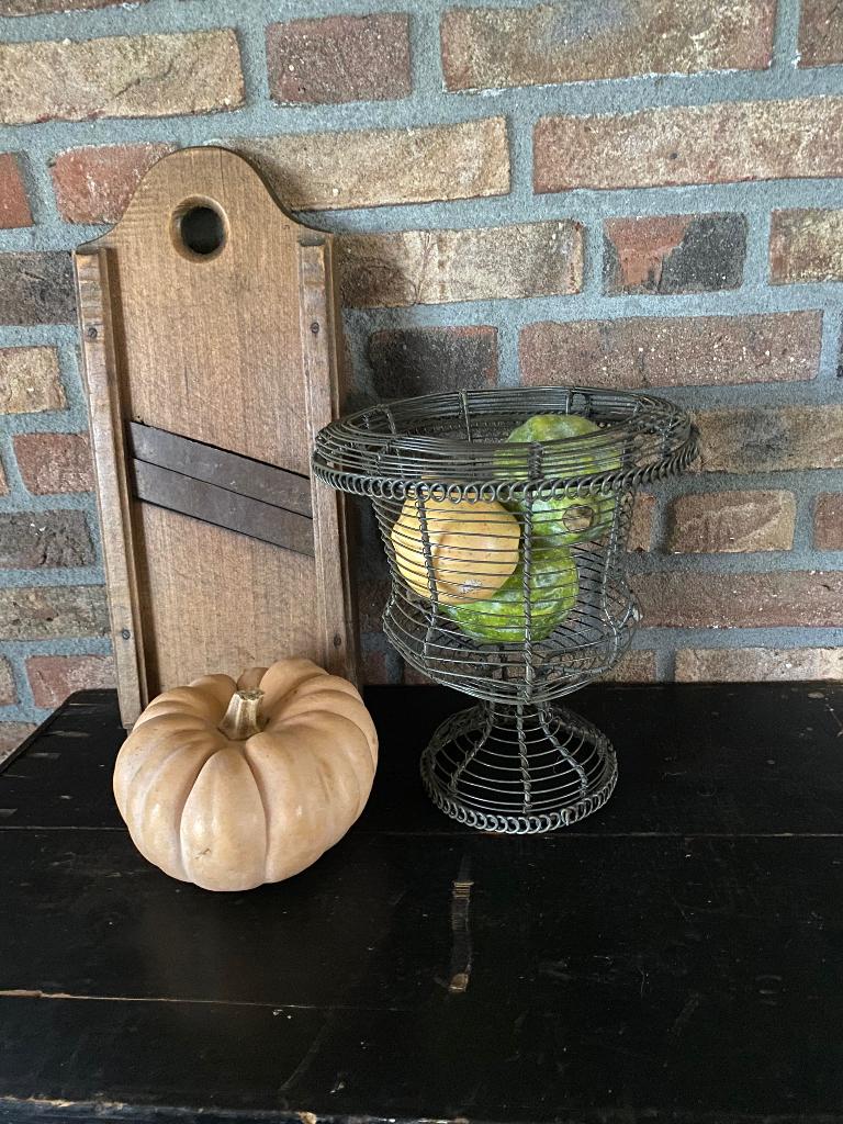 Brocante Franse draadmand, incl 3 kunst pompoenen, Ophalen of Verzenden