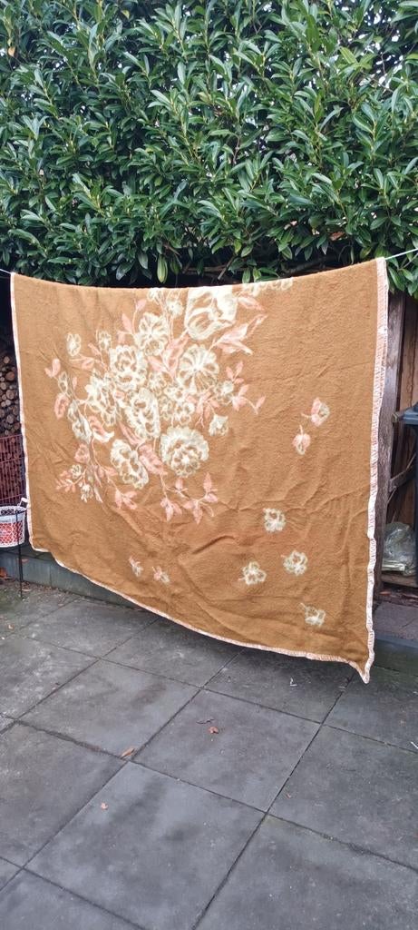 Wollen deken sprei kleed, Gebruikt, Bruin, Deken of Dekbed, Overige maten