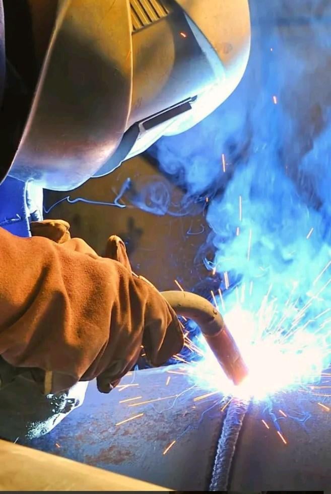 MOBILE LASBEDRIJF Service Heerlen WELDER Fabricator