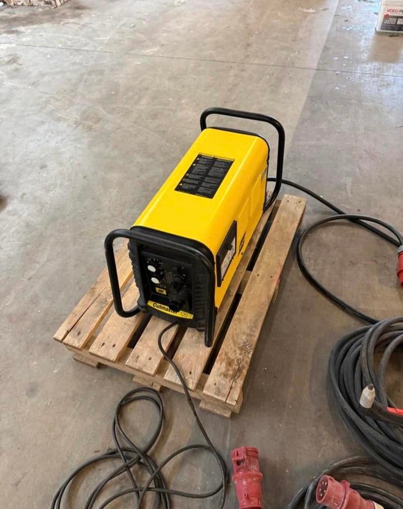 🔥 🔥🔥🔥🔥🔥ESAB Cutmaster 120 Plasma – Bijna Nieuw!, Zakelijke goederen, Machines en Bouw | Lastechniek, Ophalen