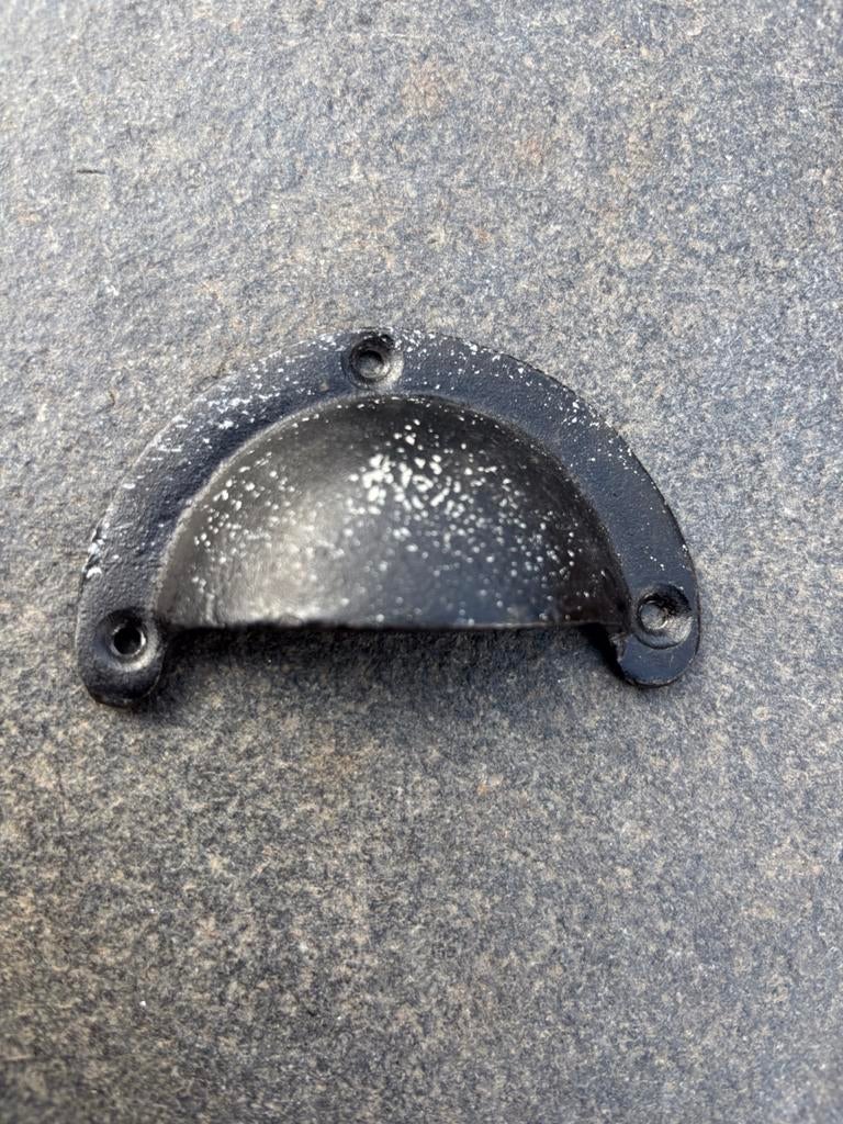 17 Vintage gietijzeren komgreepjes verouderd., Ophalen of Verzenden, Nieuw