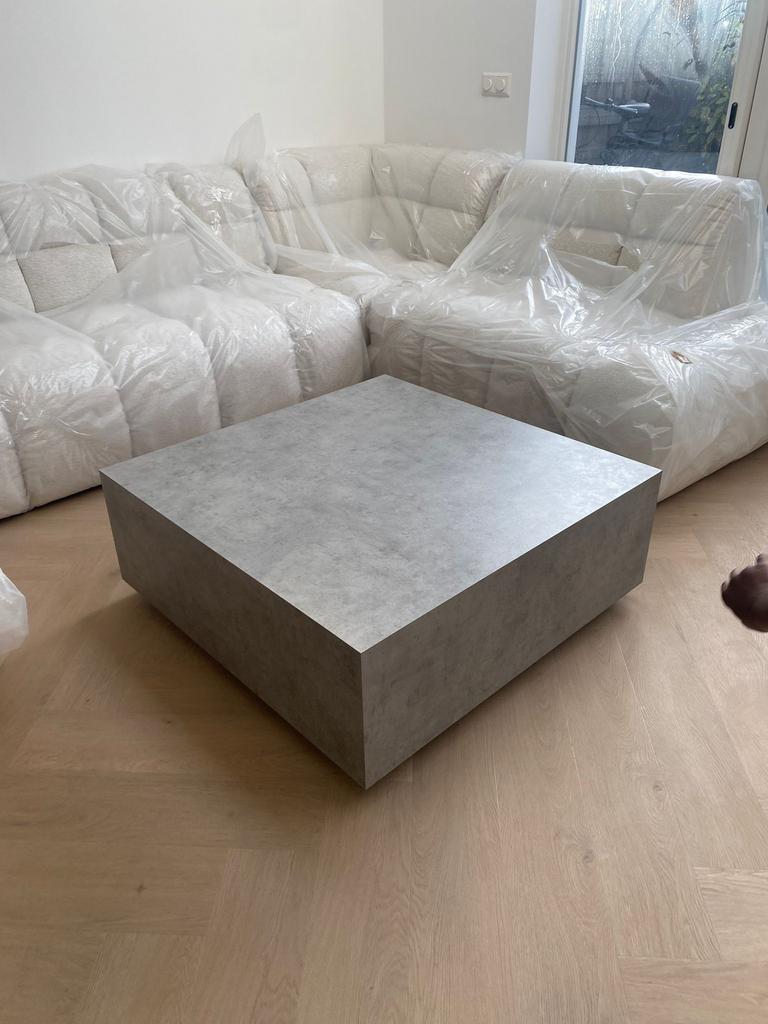 Westwing salon tafel betonlook, Ophalen, Zo goed als nieuw