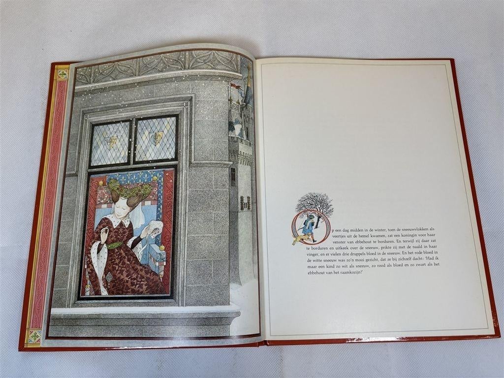 Sneeuwwitje [1976] — Vintage— Sprookje van Grimm, Ophalen of Verzenden, Gelezen