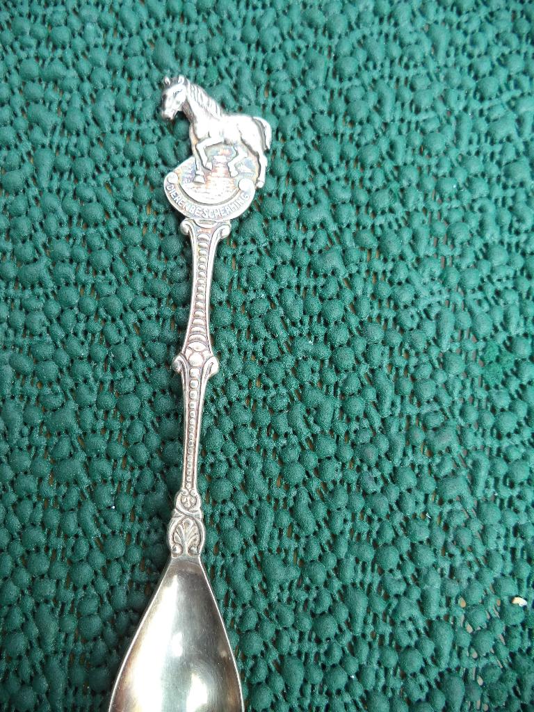 dierenbescherming lepeltje verzilverd paard pony rijpaard, Verzamelen, Verzenden, Verzilverd, Zo goed als nieuw, Metaal