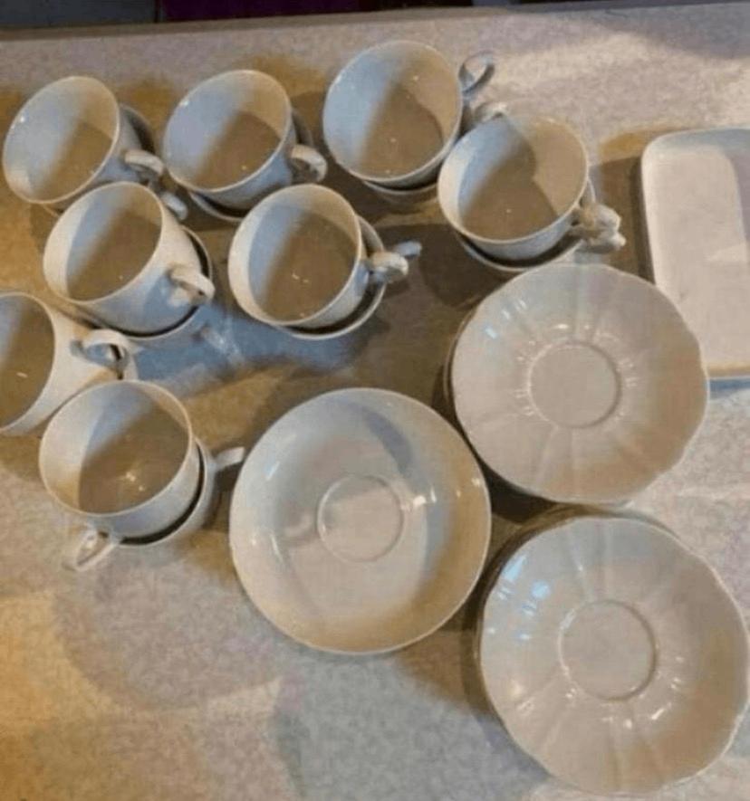 BAVARIA EN TIRSCHENREUTH AANVULSERVIES, Huis en Inrichting, Keuken | Servies, Verzenden, Zo goed als nieuw, Porselein, Overige stijlen