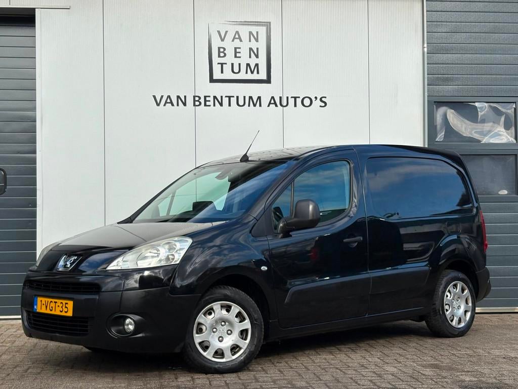 Peugeot Partner 120 1.6HDI 90pk Navi Airco Cruise Trekhaak, Voorwielaandrijving, Stof, Gebruikt, 4 cilinders