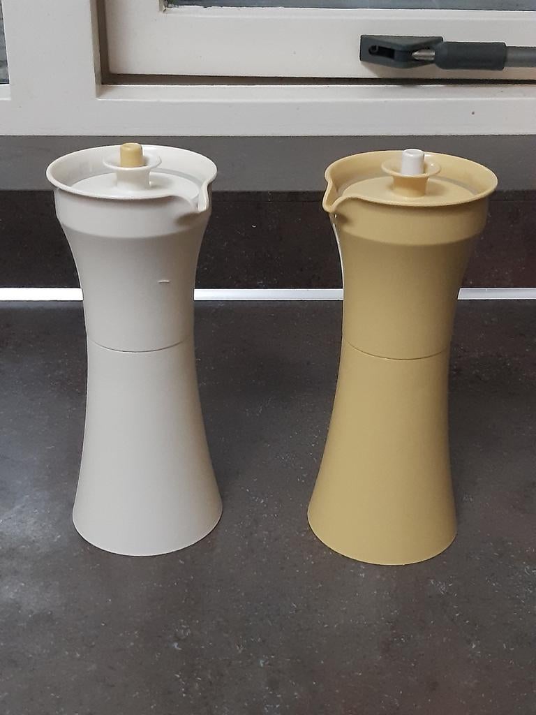 Tupperware vintage olie en azijn stel uitmuntende staat, Ophalen of Verzenden, Schaal