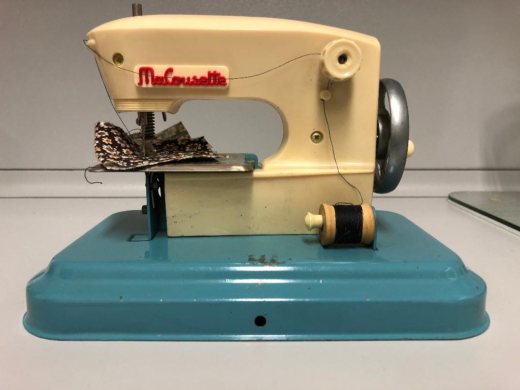 Speelgoed naaimachine, Antiek en Kunst, Antiek | Speelgoed, Ophalen