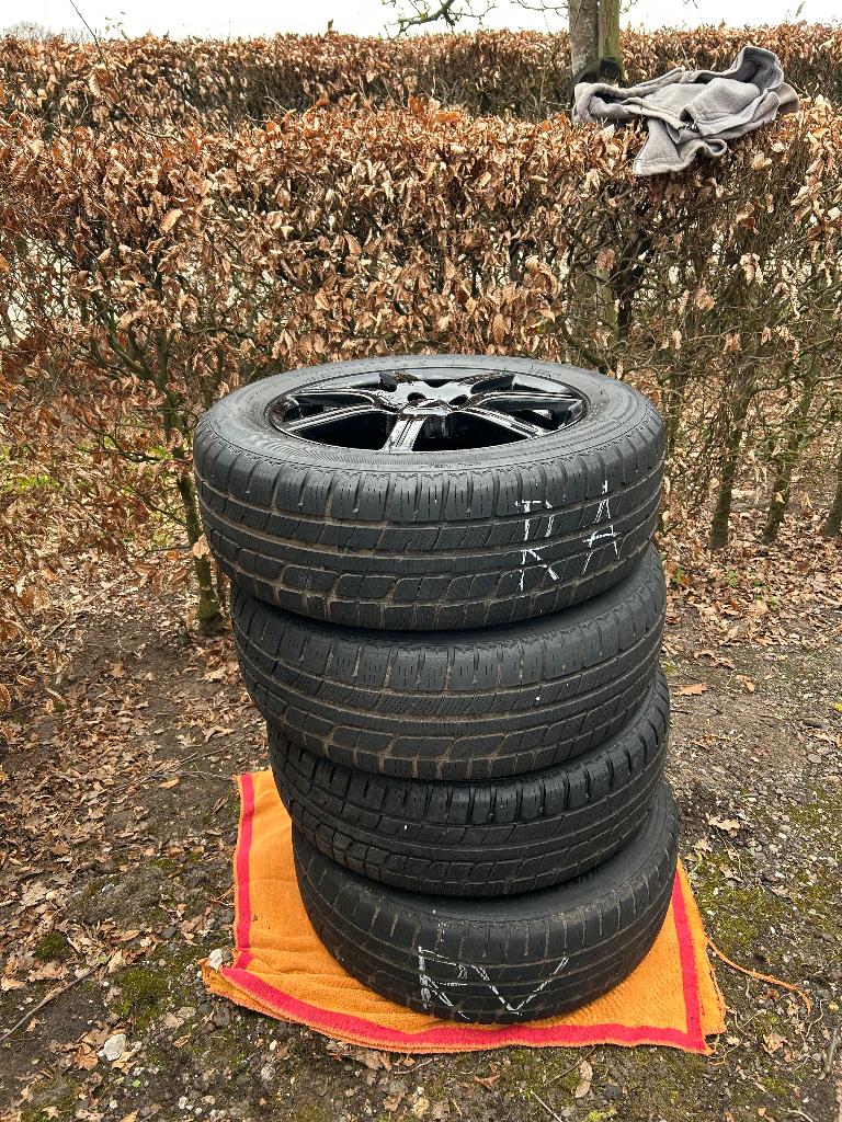 winterbanden met velgen voor Mitsubishi Outlander PHEV, Ophalen, Gebruikt, Banden en Velgen, 17 inch