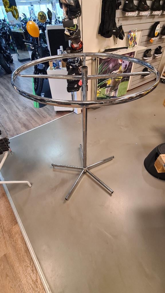 kledingrek chroom rond, Ophalen, Zo goed als nieuw, Nvt, Met wielen
