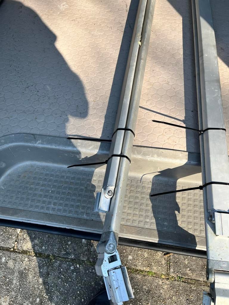 Knikarmen van Omnistore luifel 5002, Ophalen of Verzenden, Gebruikt