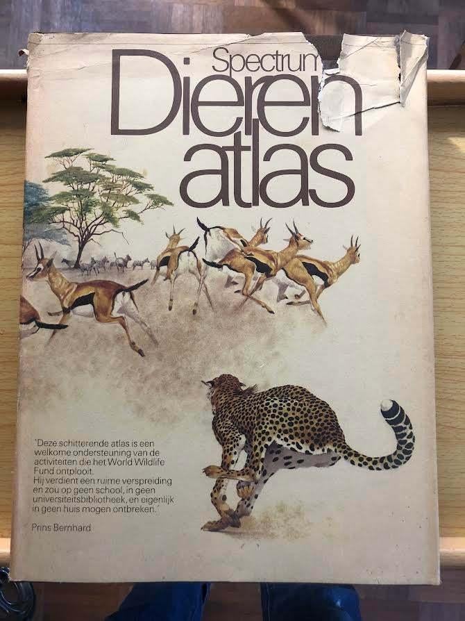 Spectrum Dierenatlas, Ophalen of Verzenden, Gelezen, Julian Huxley