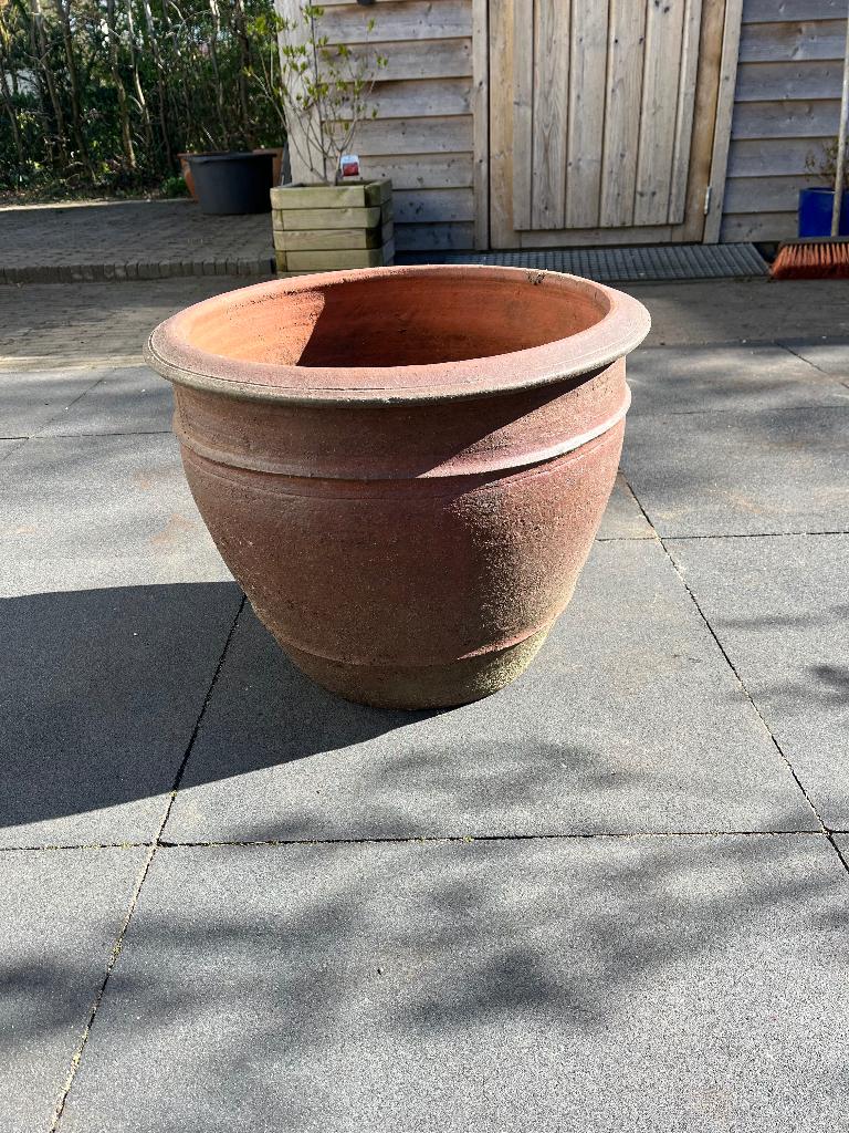 Grote plantenpot, Tuin en Terras, Bloempotten, Ophalen, 40 cm of meer, Rond, Zo goed als nieuw