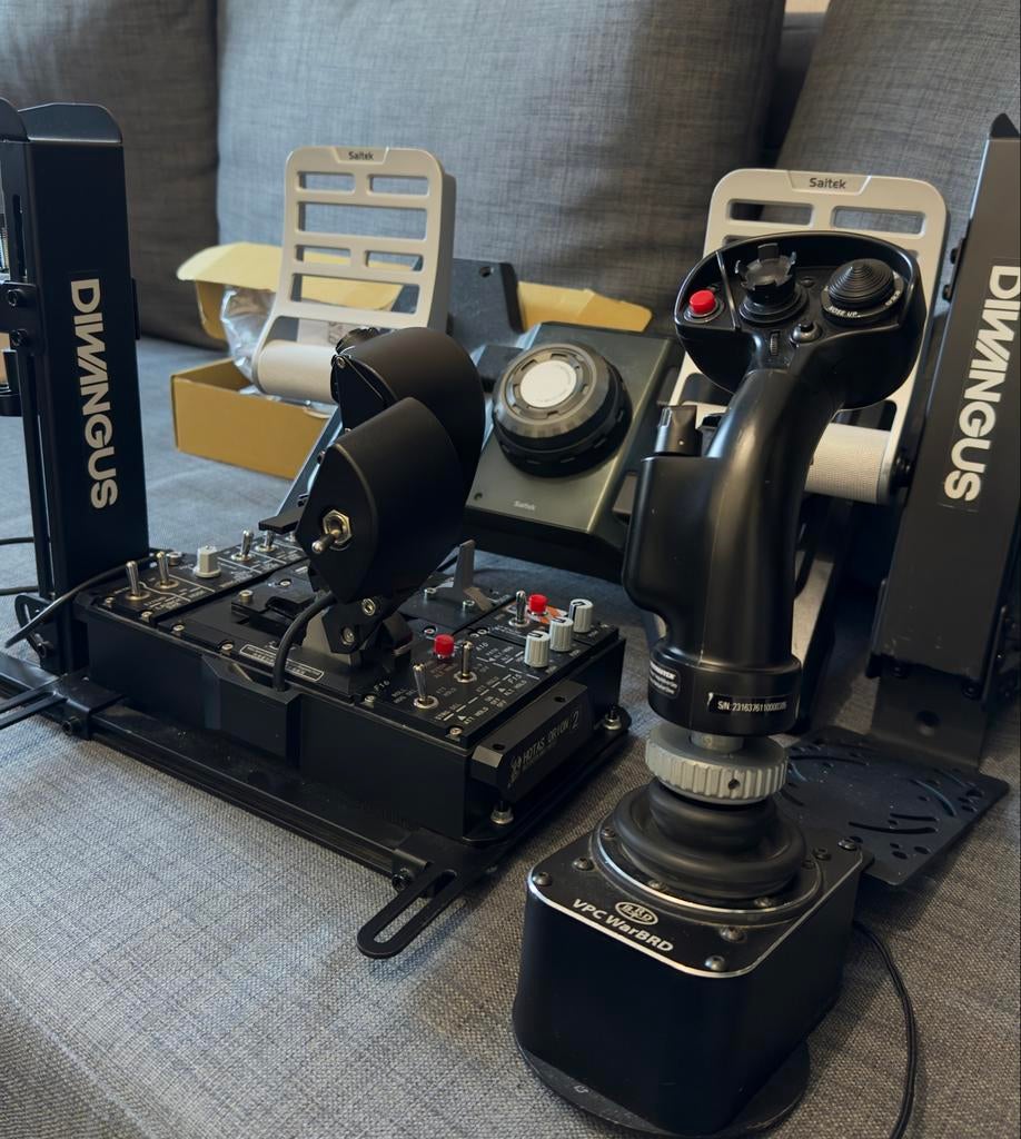 Combat Flight Set, Computers en Software, Joysticks, Zo goed als nieuw, Ophalen of Verzenden