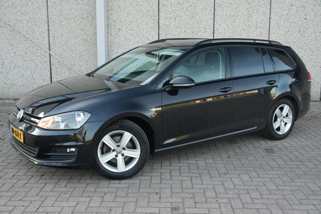 Volkswagen Golf Variant Automaat,Camera 4x Michelin All seas, Navigatiesysteem, Gebruikt, Euro 6, 1210 kg