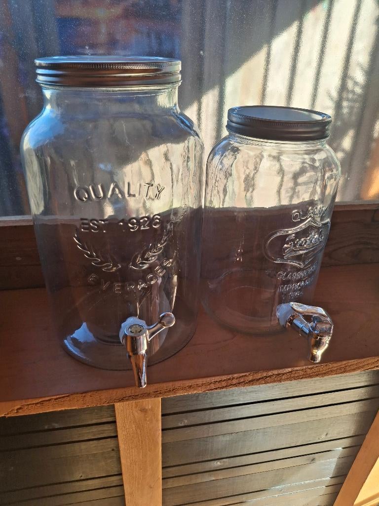 2 Drank dispensers, Ophalen, Zo goed als nieuw