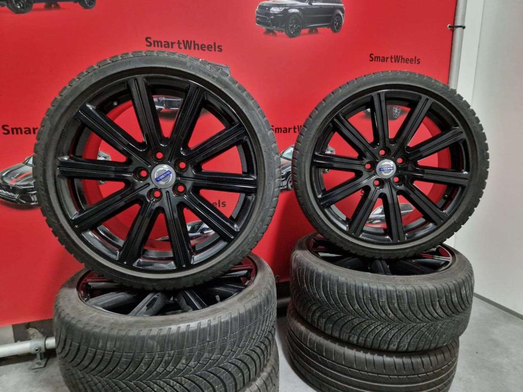 18 inch ORIGINEEL VOLVO R-DESGIN V40 S40 V60 S60 VELGEN, Auto-onderdelen, Banden en Velgen, Niet ingevuld, 18 inch, Banden en Velgen