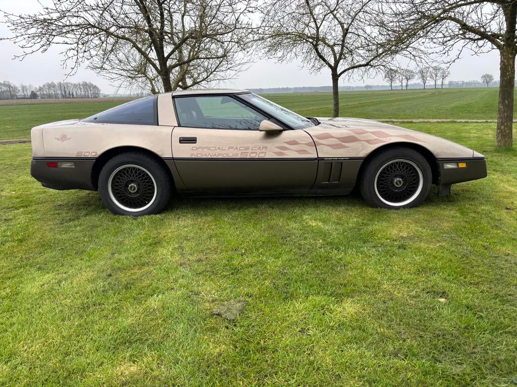 Chevrolet Corvette 1984 Bruin, 254 pk, Bruin, Geïmporteerd, 1430 kg
