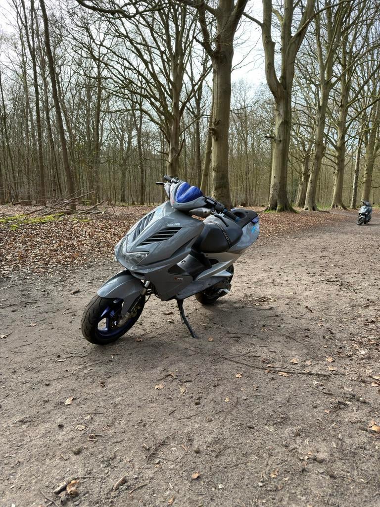 Aerox 70cc (start niet), Fietsen en Brommers, Scooters | Yamaha, Ophalen, Zo goed als nieuw, Tweetakt, Aerox