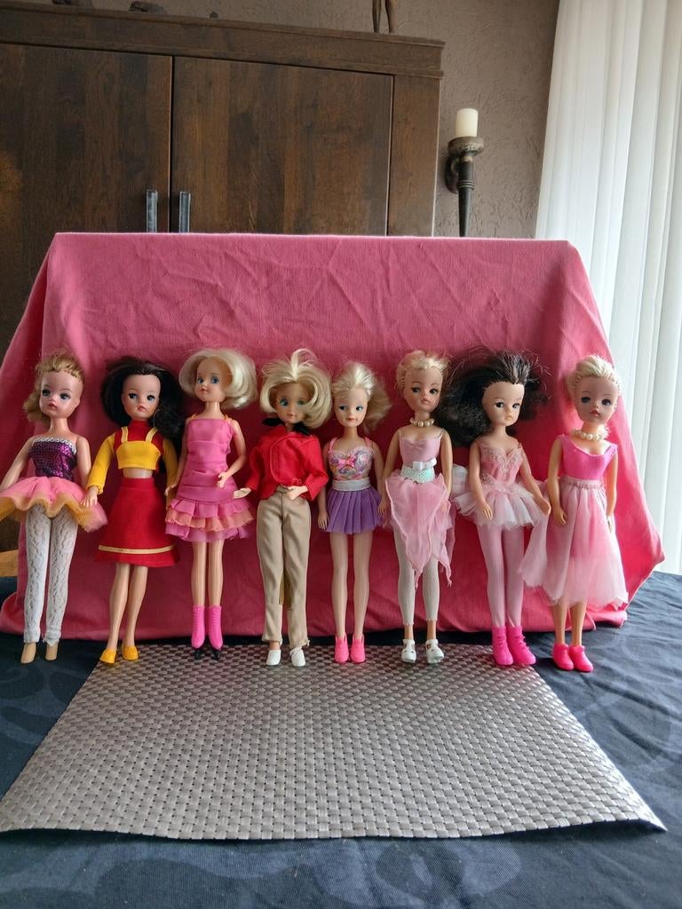 Barbies fleur sindy vintage 2 is verkocht, Ophalen of Verzenden, Gebruikt