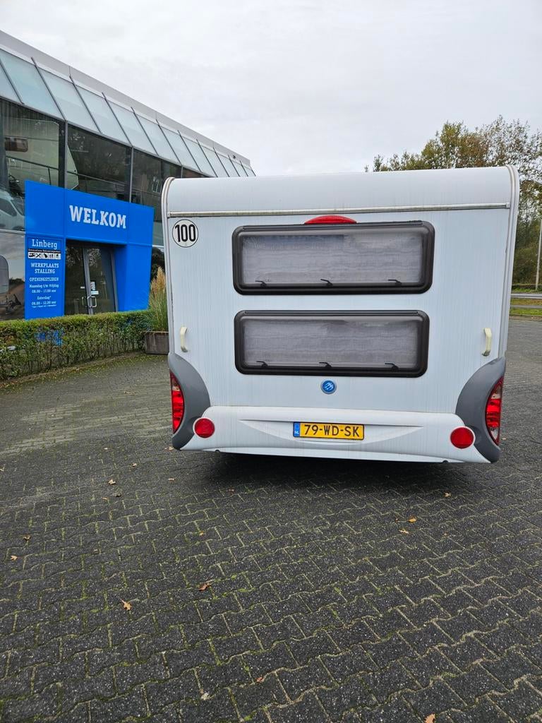 Knaus Südwind 500FSK (2009) en isabella opus 300 voortent, Caravans en Kamperen, Caravans, 75 kg, Vast bed, Treinzit, Particulier