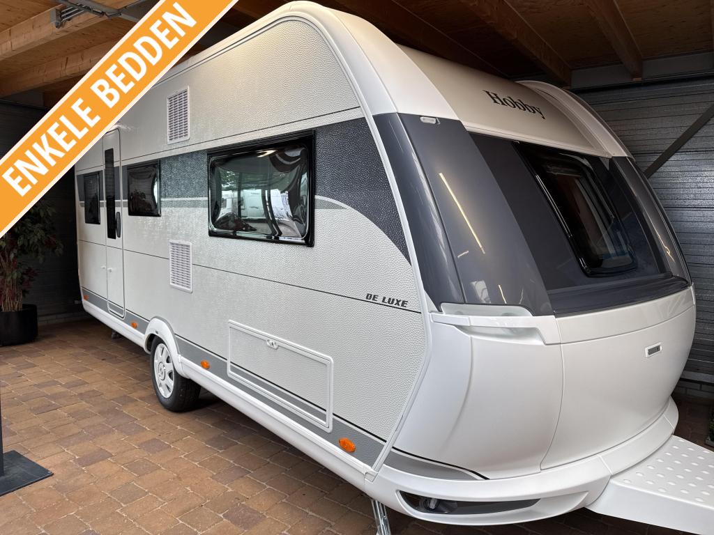 Hobby De Luxe 495 UL Model 2026, Caravans en Kamperen, Schokbreker, Rondzit, Hobby, 7 tot 8 meter