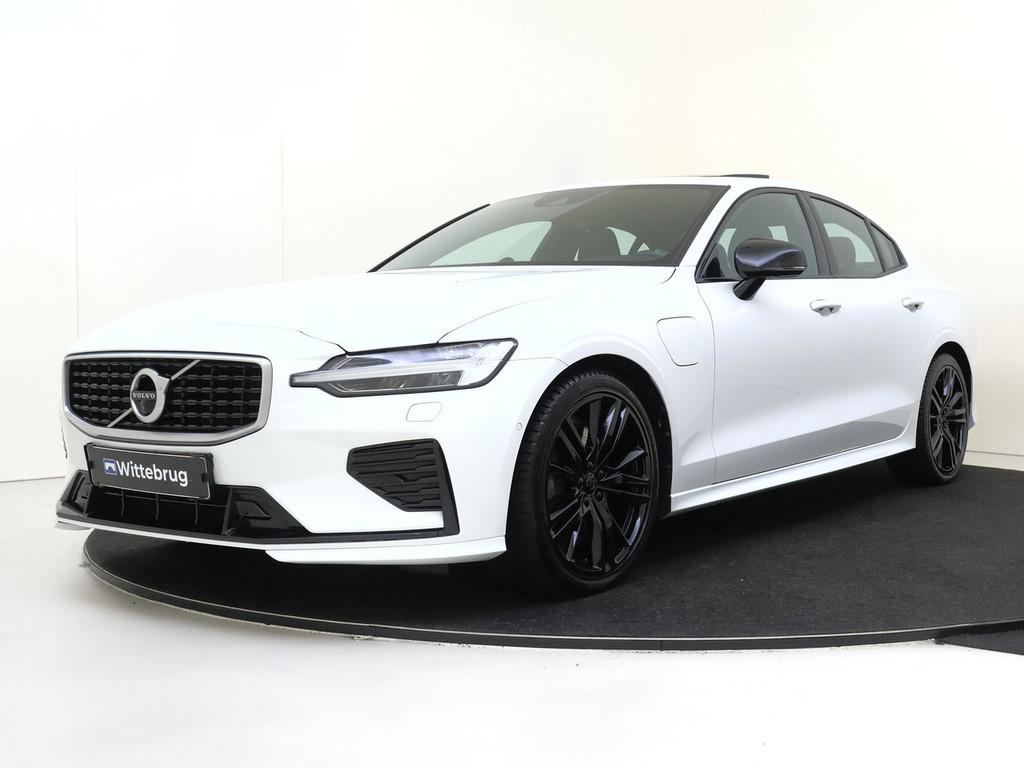 Volvo S60 2.0 T8 AWD Twin Engine 390pk R-Design | Bowers & W, Auto's, Volvo, Automaat, Lichtsensor, Gebruikt, 4 cilinders